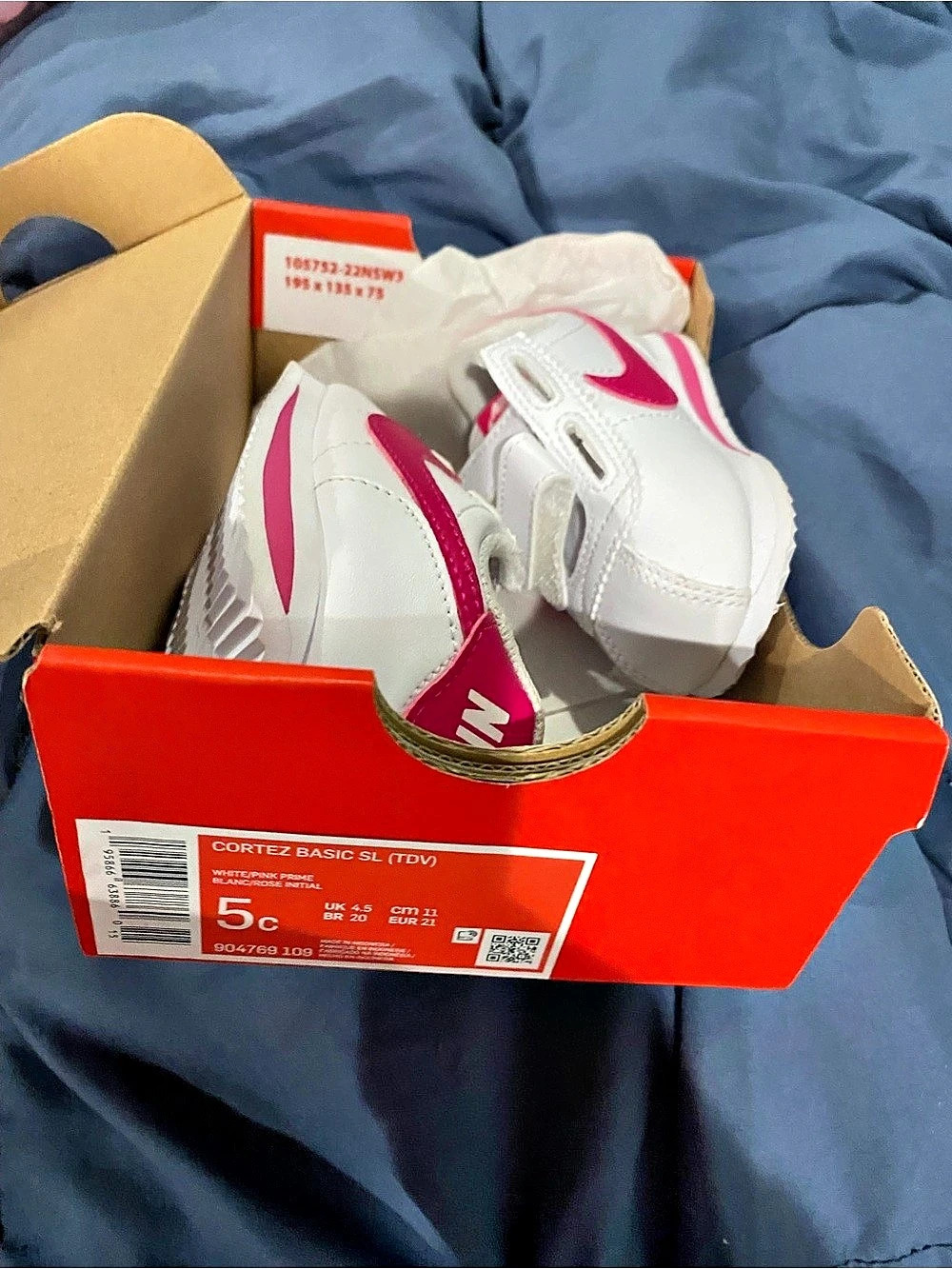 Nike Cortez Basic SL (GS) ) Girls US 5C White & Pink NWT